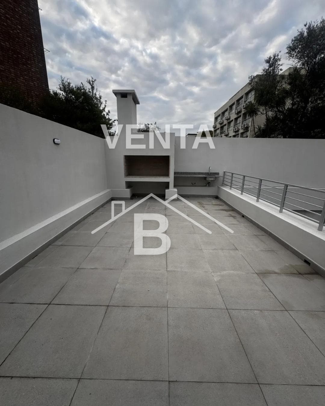 Venta, Mono Ambiente Con Patio De 64 M2 Y Parrillero Exclusivo , Pocitos Nuevo