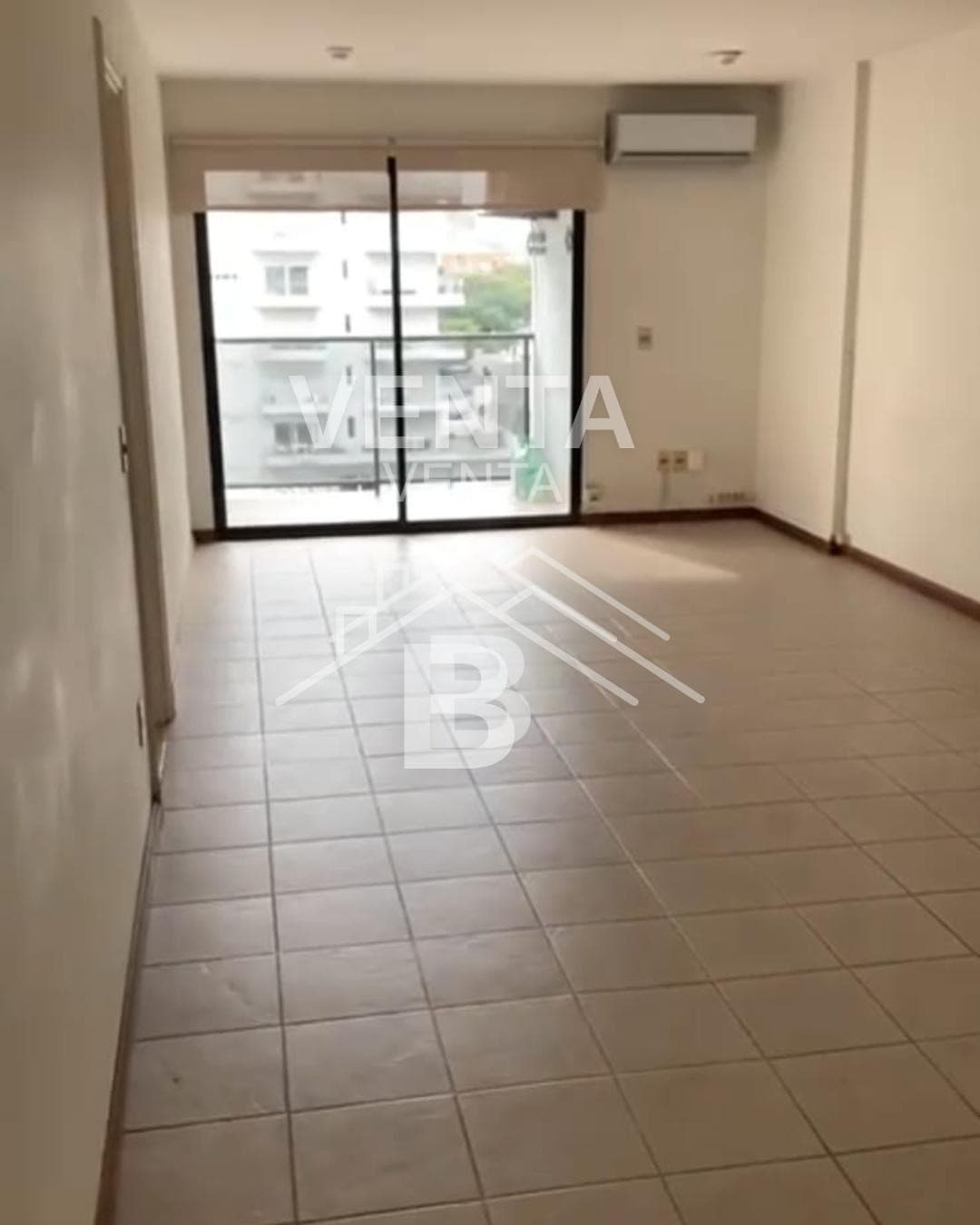 Apartamento En Venta De 2 Dormitorios 2 Baños Garaje En Golf / Punta Carretas